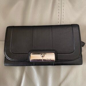 Vintage Coach Kristin Black Leather Wallet with Silver-Tone Clasp